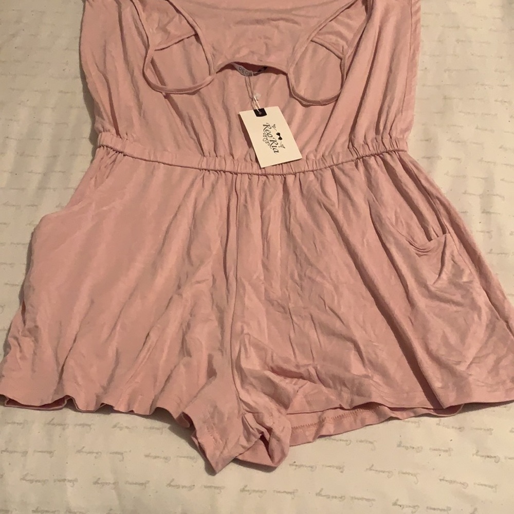 NEW REORIA ROMPER - Picture 5 of 11